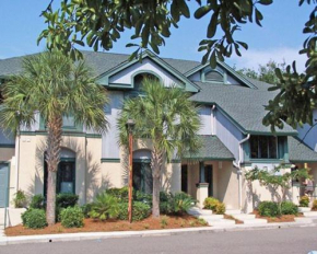 Fully Equipped Tropical Themed Villa in Hilton Head - Three Bedroom #1